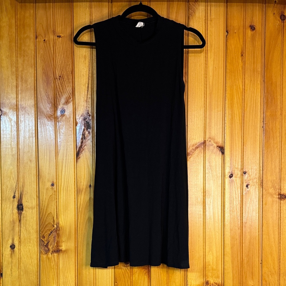 Elan Black Midi Flowy Sleeveless Stretchy Dress